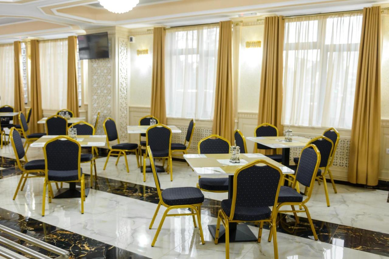 Little Orient Hotel Brăila Eksteriør billede