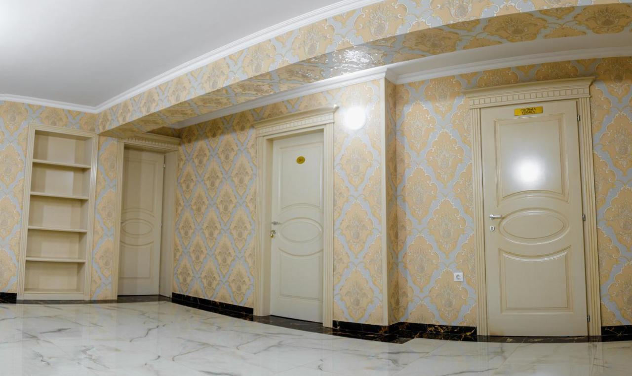 Little Orient Hotel Brăila Eksteriør billede