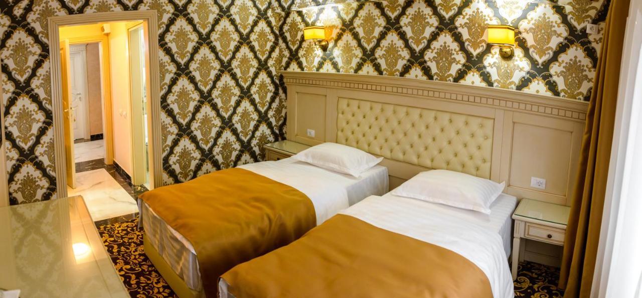 Little Orient Hotel Brăila Eksteriør billede